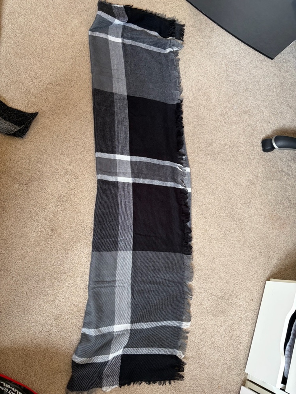 Light scarf